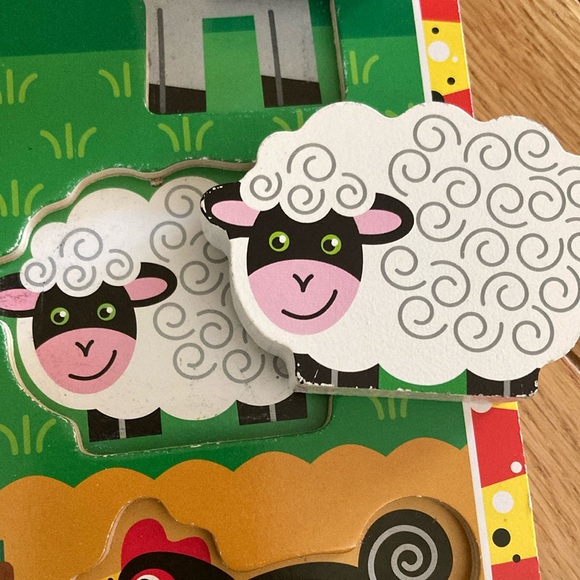Melissa & Doug FARM ANIMALS CHUNKY INSET PUZZLE - Picture 8 of 15